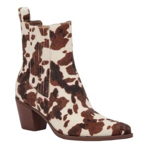 Dolce Vita NWD Steffi Bootie Cow Print Women’s Size 9